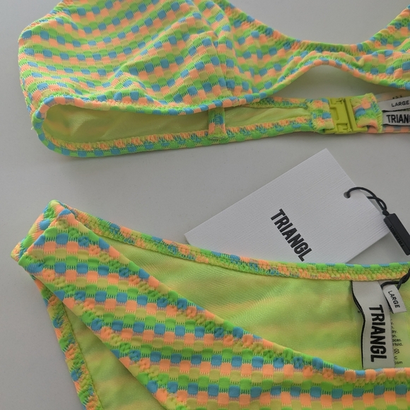 Triangl Maia Bikini Set - Picture 3 of 3